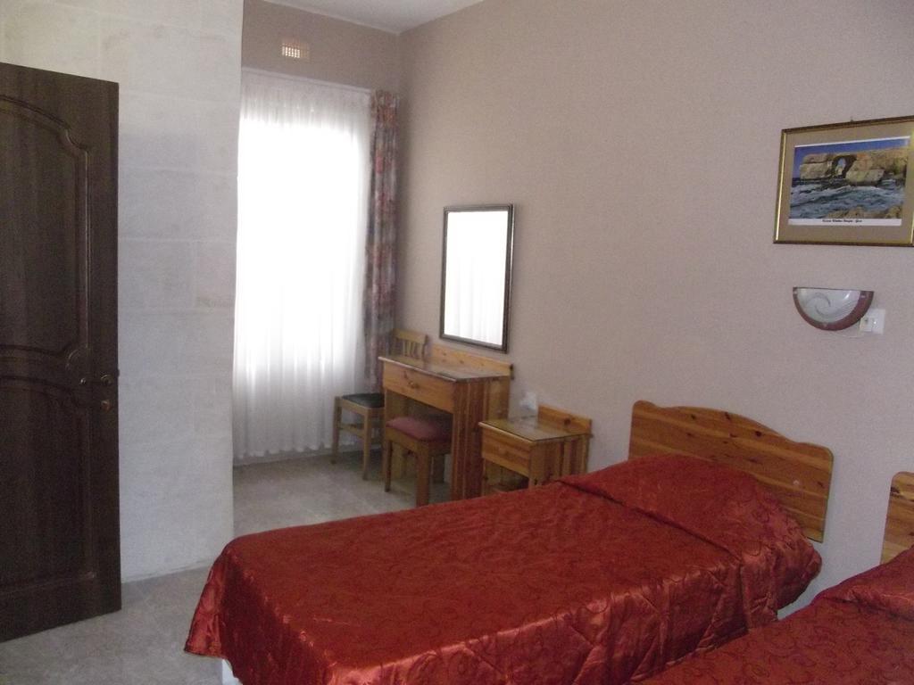 Sunset Seaview Accommodation Marsalforn Ngoại thất bức ảnh