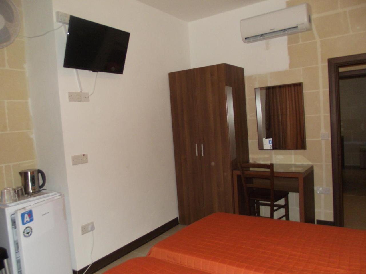 Sunset Seaview Accommodation Marsalforn Ngoại thất bức ảnh
