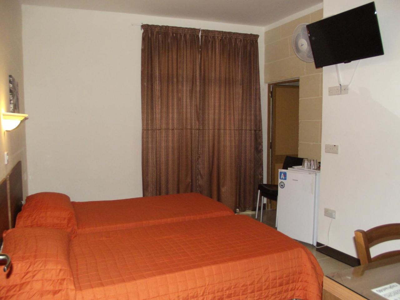 Sunset Seaview Accommodation Marsalforn Ngoại thất bức ảnh