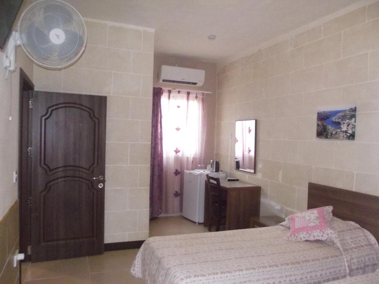 Sunset Seaview Accommodation Marsalforn Ngoại thất bức ảnh