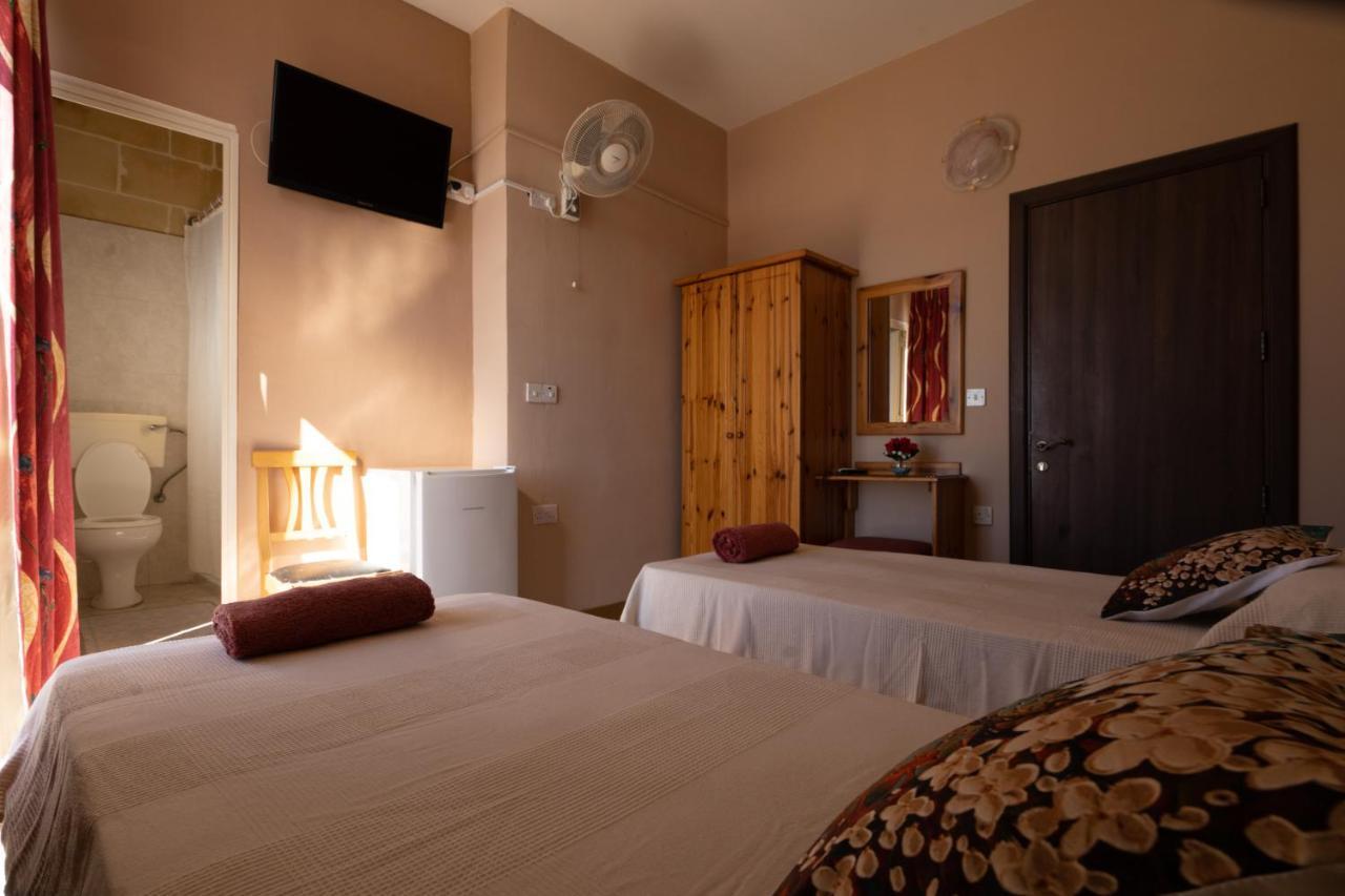 Sunset Seaview Accommodation Marsalforn Ngoại thất bức ảnh