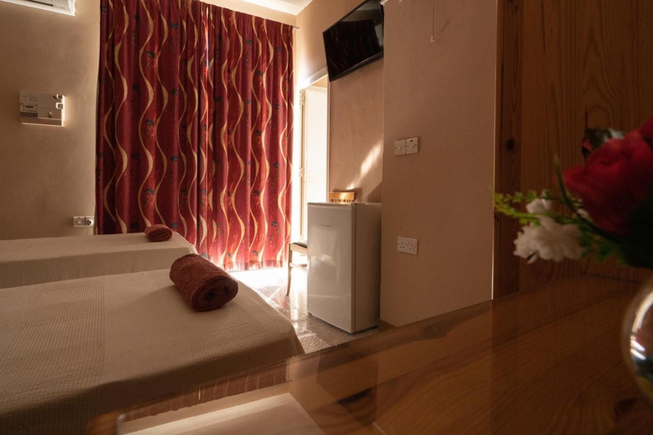 Sunset Seaview Accommodation Marsalforn Ngoại thất bức ảnh